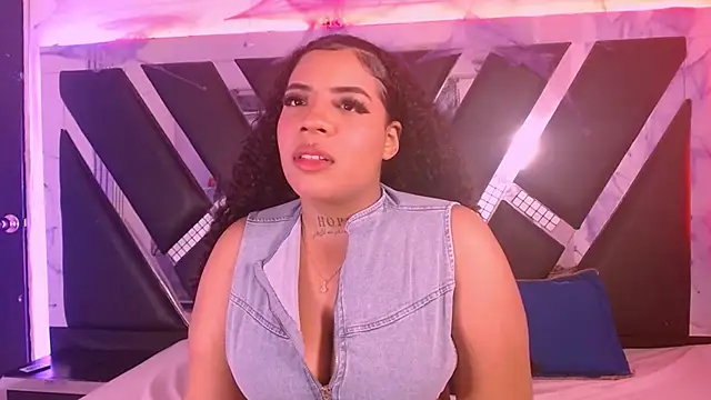 MelannyTylor online show from 11, 10, 2025