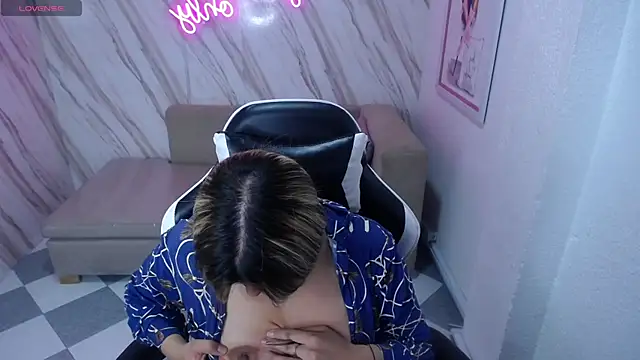 Snapshot of Valerie_b chatting on 30, 1, 2025 Valerie b online show from 30, 1, 2025