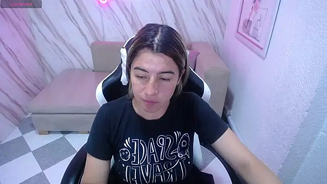 Snapshot of Valerie_b chatting on 12, 2, 2025 Valerie b online show from 12, 2, 2025