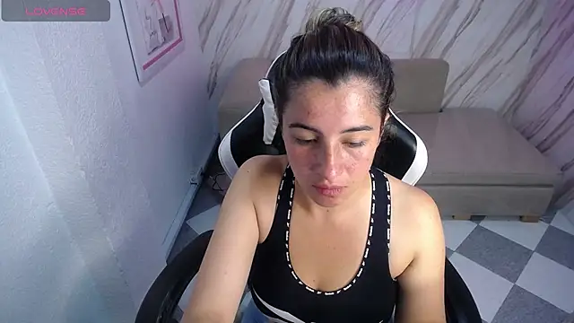 Snapshot of Valerie_b chatting on 22, 2, 2025 Valerie b online show from 22, 2, 2025