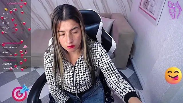 Snapshot of Valerie_b chatting on 6, 3, 2025 Valerie b online show from 6, 3, 2025