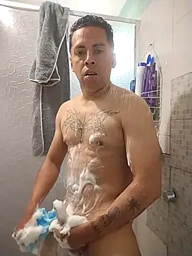 Snapshot of Izzyrockone chatting on 9, 11, 2025 Izzyrockone online show from 9, 11, 2025