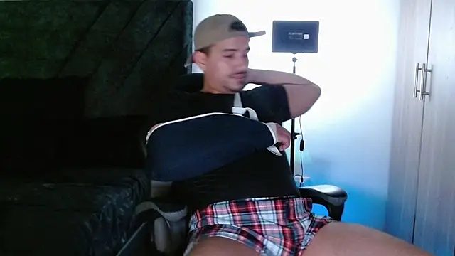 Snapshot of Ian_Daviz chatting on 21, 4, 2026 Ian Daviz online show from 21, 4, 2026