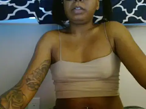 YaraBrynnn online show from 8, 1, 2025