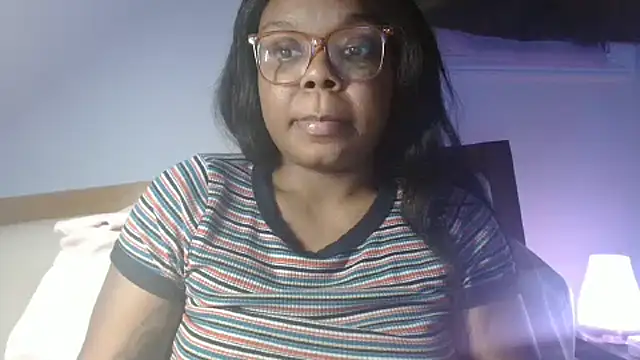 YaraBrynnn online show from 13, 11, 2025