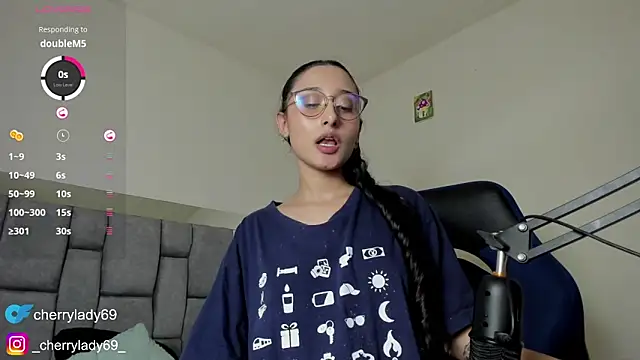 Snapshot of ladyAn_ chatting on 25, 12, 2024 ladyAn  online show from 25, 12, 2024