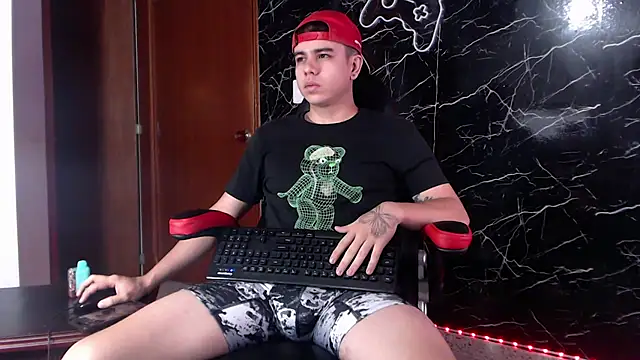 Snapshot of maty_hardx chatting on 4, 2, 2025 maty hardx online show from 4, 2, 2025