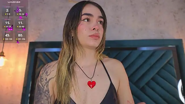 Lucy Vega online show from 7, 10, 2025