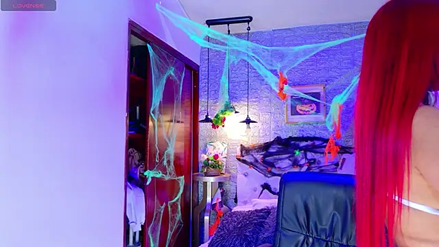 Snapshot of meghan_nill chatting on 31, 10, 2025 meghan nill online show from 31, 10, 2025