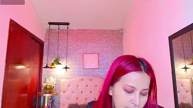 Snapshot of meghan_nill chatting on 6, 11, 2025 meghan nill online show from 6, 11, 2025