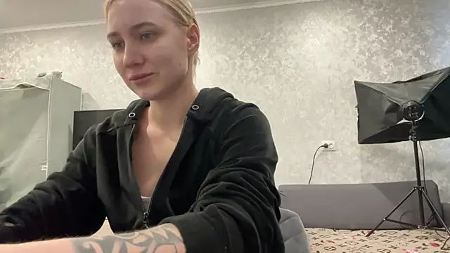 AnneBall online show from 18, 1, 2025