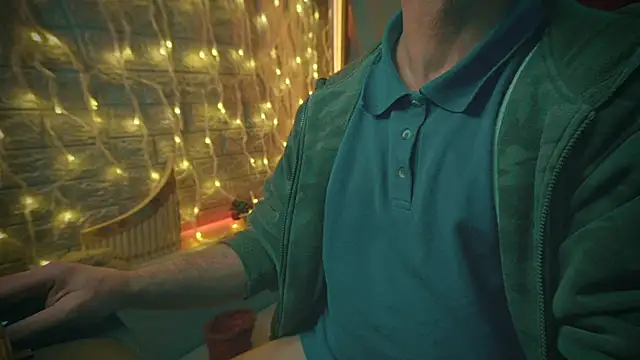 Snapshot of alex-volo chatting on 20, 12, 2024 alex-volo online show from 20, 12, 2024