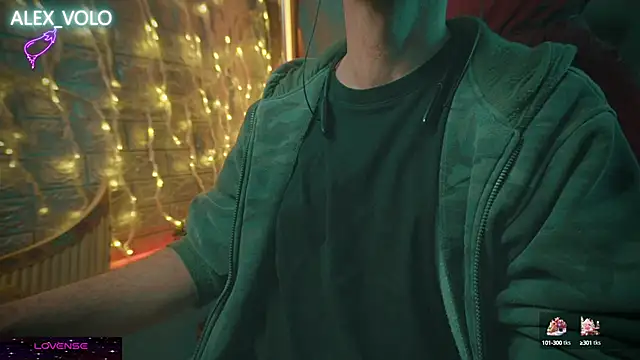 Snapshot of alex-volo chatting on 25, 12, 2024 alex-volo online show from 25, 12, 2024