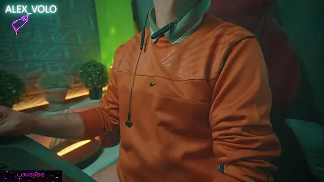 Snapshot of alex-volo chatting on 17, 1, 2025 alex-volo online show from 17, 1, 2025