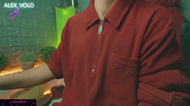 Snapshot of alex-volo chatting on 12, 3, 2025 alex-volo online show from 12, 3, 2025