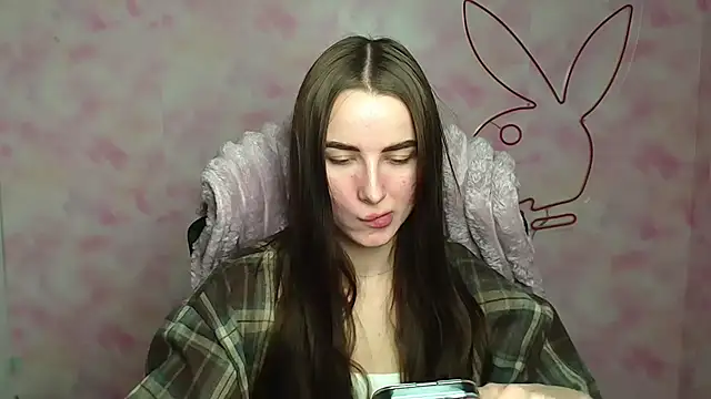 Eva Janee online show from 6, 3, 2026