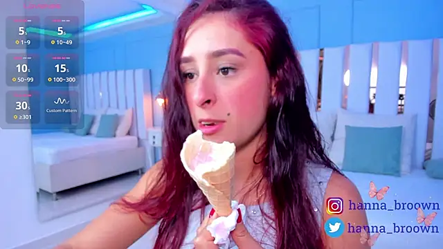 Snapshot of hannaa_brown chatting on 23, 12, 2024 hannaa brown online show from 23, 12, 2024