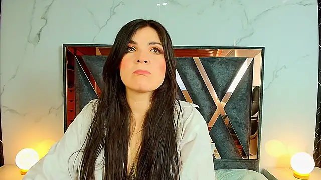 Amara vega online show from 25, 9, 2025