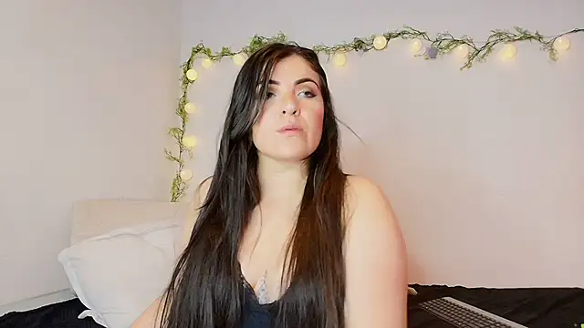 Amara vega online show from 30, 5, 2026