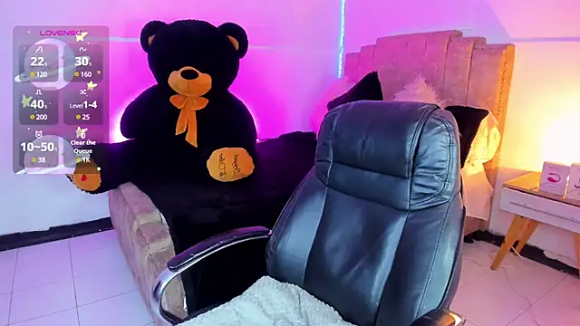 Snapshot of alexia_mattel chatting on 1, 12, 2024 alexia mattel online show from 1, 12, 2024