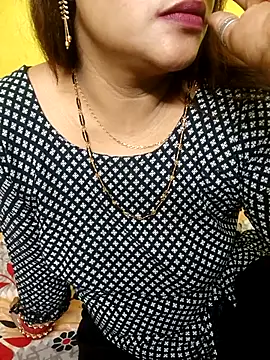 Snapshot of Sexyranibhabhi chatting on 14, 4, 2026 Sexyranibhabhi online show from 14, 4, 2026