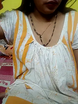 Snapshot of Sexyranibhabhi chatting on 2, 5, 2026 Sexyranibhabhi online show from 2, 5, 2026