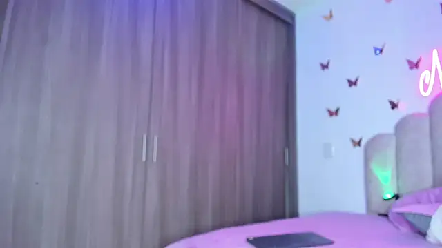 NaomiAsha online show from 14, 9, 2025