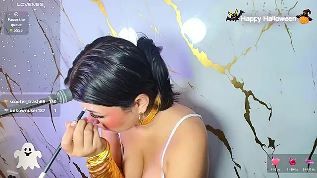 Snapshot of Lizz_Tender chatting on 1, 11, 2025 Lizz Tender online show from 1, 11, 2025