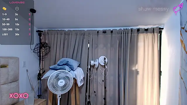 Snapshot of Lizz_Tender chatting on 25, 11, 2025 Lizz Tender online show from 25, 11, 2025