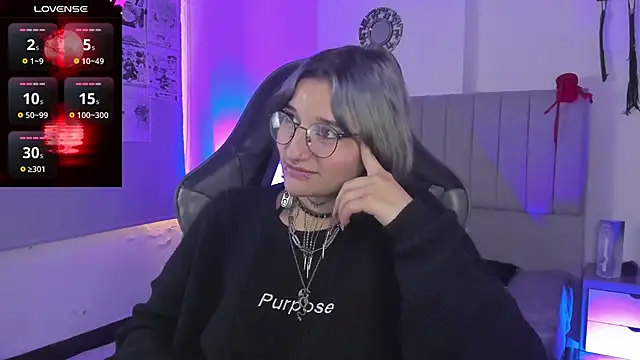 Snapshot of SukiFuyu_ chatting on 10, 3, 2025 SukiFuyu online show from 10, 3, 2025