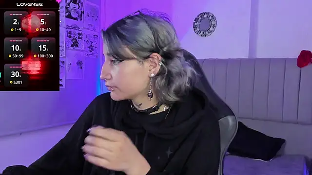 Snapshot of SukiFuyu_ chatting on 13, 3, 2025 SukiFuyu online show from 13, 3, 2025