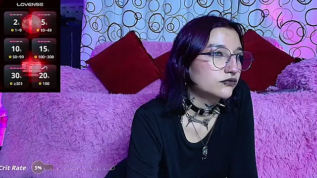 Snapshot of SukiFuyu_ chatting on 5, 10, 2025 SukiFuyu online show from 5, 10, 2025