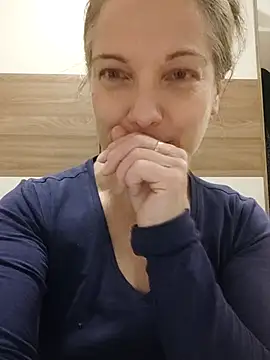 Snapshot of Dark_Angel_22 chatting on 23, 11, 2025 Dark Angel 22 online show from 23, 11, 2025