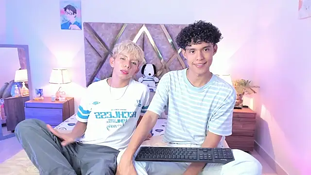 Snapshot of nickolas_moon chatting on 12, 2, 2026 nickolas moon online show from 12, 2, 2026