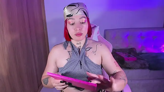 annika taylor online show from 27, 2, 2025