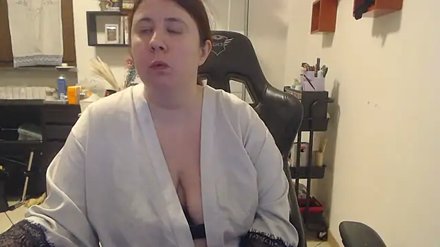 Snapshot of valerysexy chatting on 3, 12, 2025 valerysexy online show from 3, 12, 2025