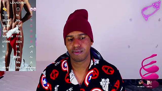 Snapshot of mrjhon26 chatting on 19, 11, 2025 mrjhon26 online show from 19, 11, 2025