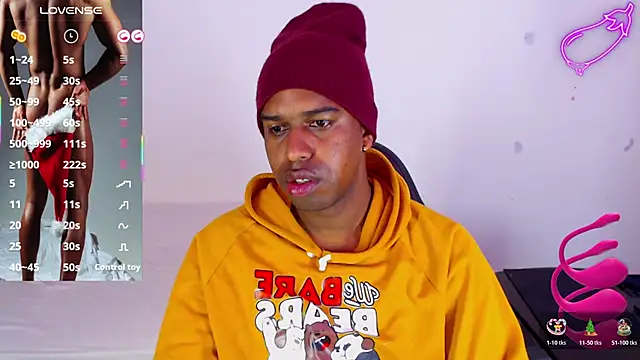 Snapshot of mrjhon26 chatting on 3, 12, 2025 mrjhon26 online show from 3, 12, 2025