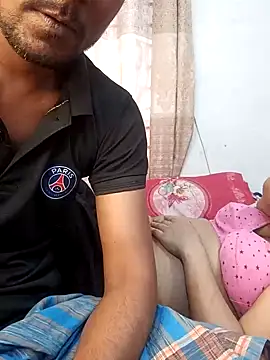 Snapshot of Desi_Best_Anal chatting on 11, 12, 2024 Desi Best Anal online show from 11, 12, 2024