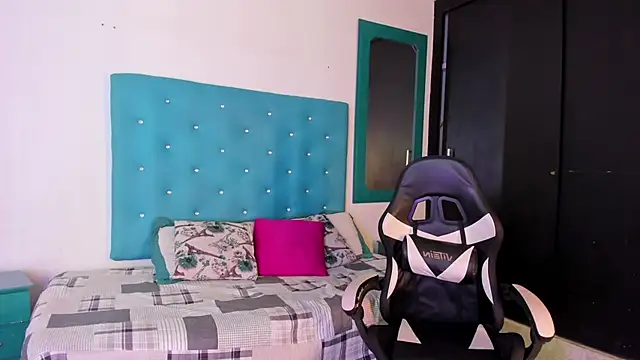 Tasha Sant online show from 15, 9, 2025