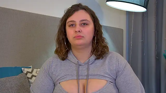 Snapshot of MaryMurray chatting on 4, 2, 2026 MaryMurray online show from 4, 2, 2026