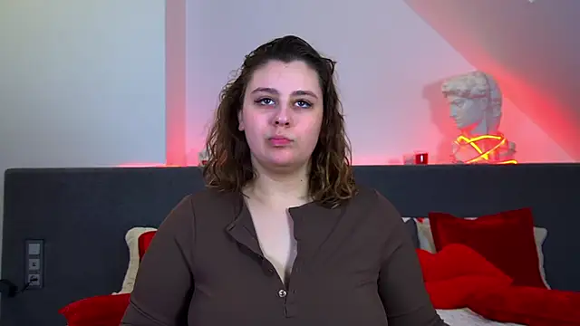 Snapshot of MaryMurray chatting on 5, 3, 2026 MaryMurray online show from 5, 3, 2026