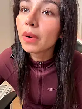 Adriennesexxx online show from 6, 1, 2026