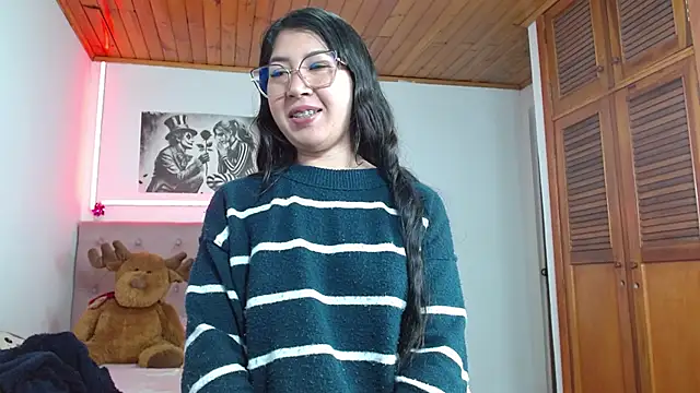 tifanny-squirt online show from 3, 12, 2025