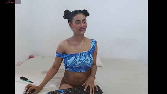 Snapshot of Lulu_and_smith chatting on 15, 1, 2025 Lulu and smith online show from 15, 1, 2025