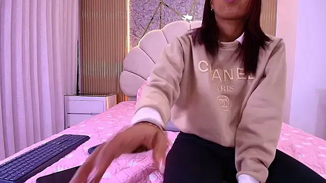 nata luna online show from 9, 11, 2025