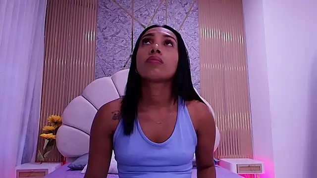 nata luna online show from 6, 4, 2026