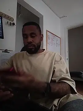 KaelMoreau online show from 30, 10, 2025