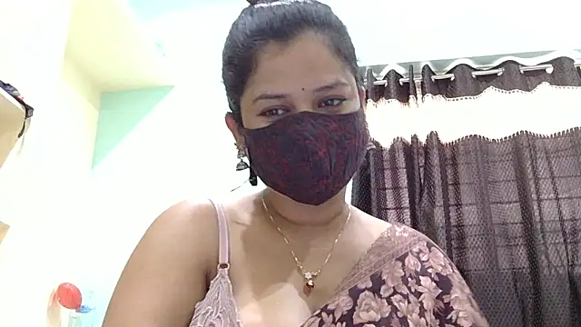 Snapshot of payal_sharma1 chatting on 17, 4, 2026 payal sharma1 online show from 17, 4, 2026
