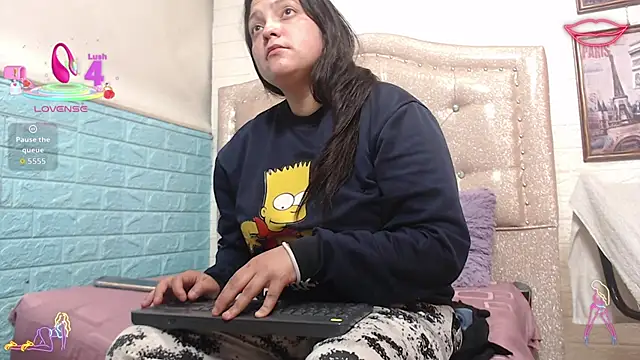 KataleyaStiward online show from 9, 10, 2025